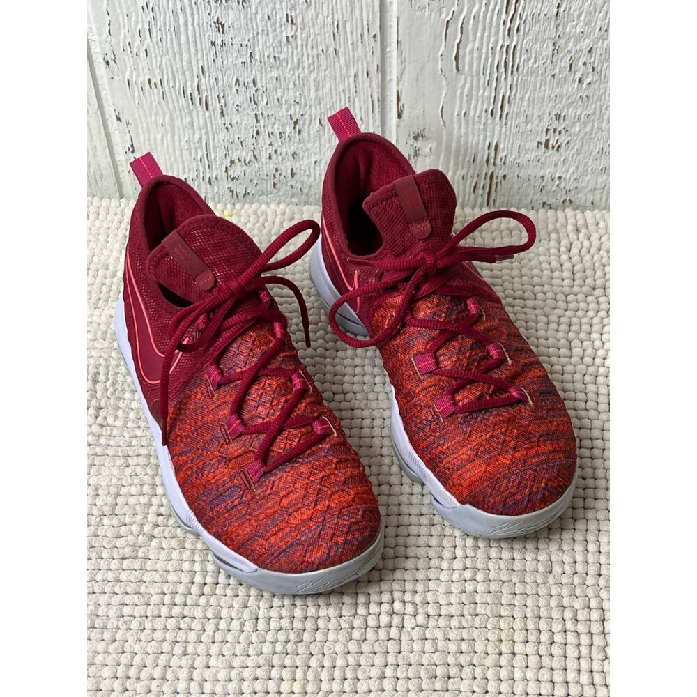 Niki Sneakers Red size women's 7 comfortable